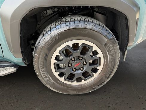 Used 2026 Toyota 4Runner TRD Off-Road AWD/4WD image 25