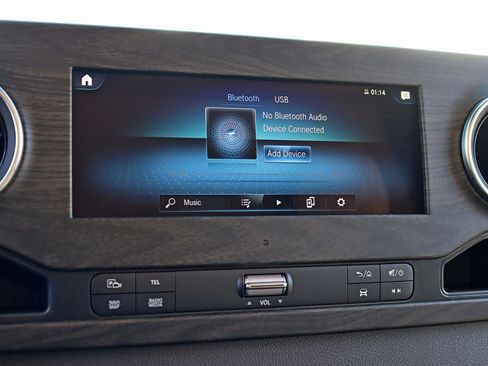 Used 2024 Mercedes-Benz Sprinter 3500 image 21