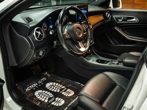 Used 2019 Mercedes-Benz CLA 250 image 8