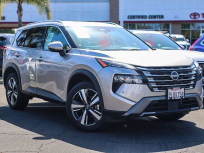 Used 2024 Nissan Rogue SL