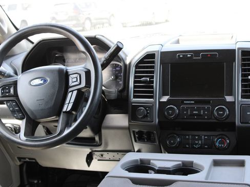 Used 2019 Ford F250 XLT w/ Snow Plow Prep Package AWD/4WD image 26
