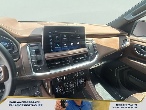 Used 2024 Chevrolet Suburban High Country AWD/4WD image 20