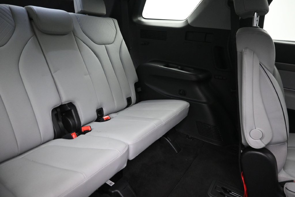 Used 2025 Hyundai Palisade SEL AWD/4WD image 11