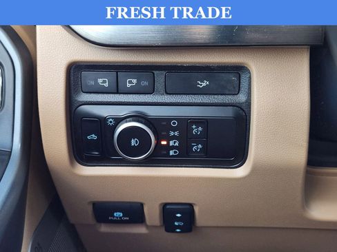 Used 2024 Ford F350 Lariat image 23