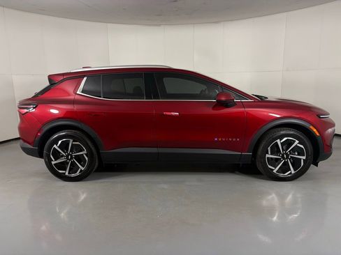 New 2026 Chevrolet Equinox EV LT FWD image 11