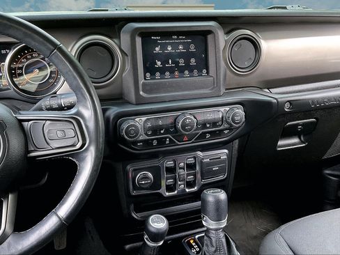 Used 2020 Jeep Wrangler Unlimited Sport AWD/4WD image 6