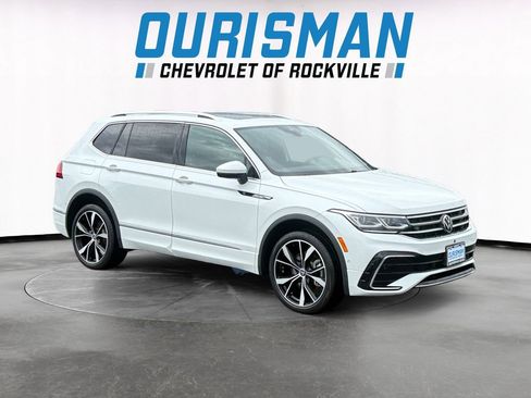 Used 2022 Volkswagen Tiguan SEL R-Line image 1