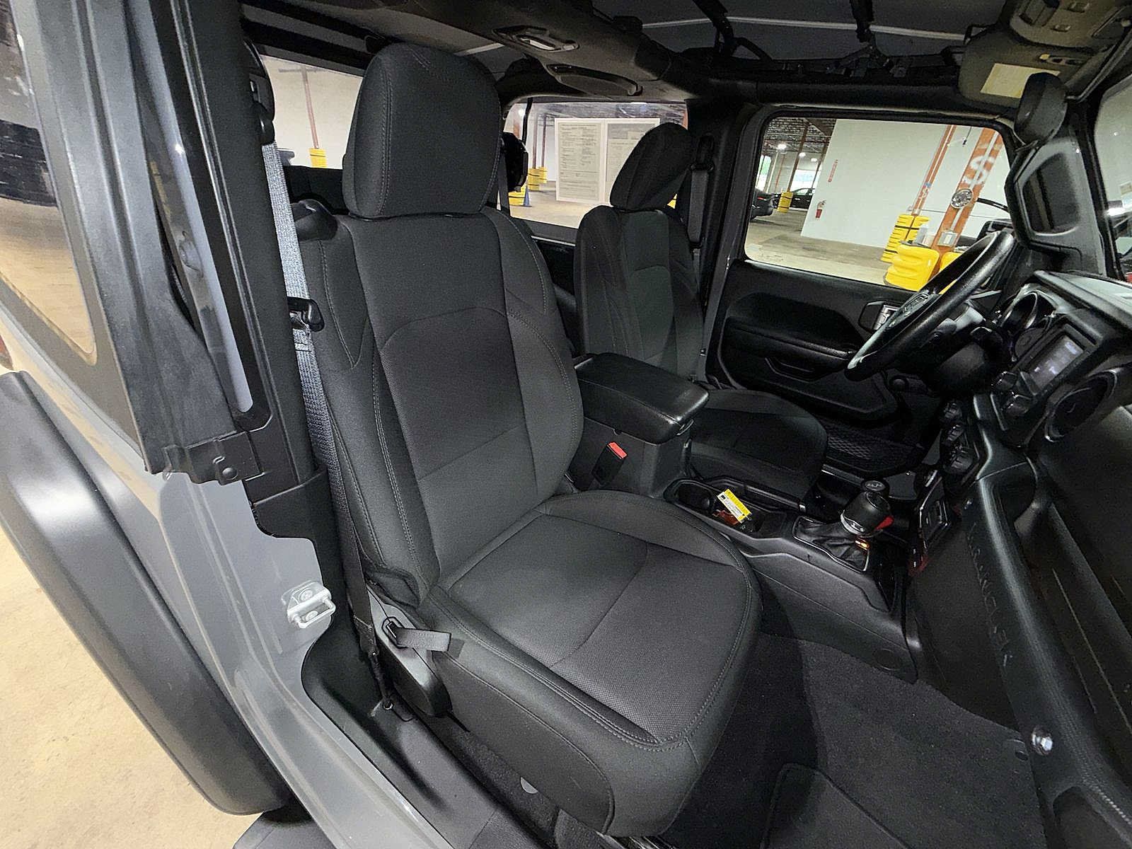 Used 2021 Jeep Wrangler Sport AWD/4WD image 15