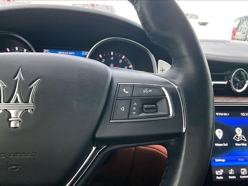 Used 2017 Maserati Quattroporte S GranSport Q4 AWD/4WD image 21