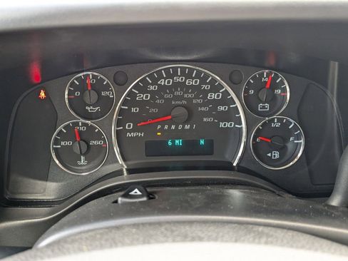 New 2024 Chevrolet Express 3500 Extended w/ Driver Convenience Package image 30