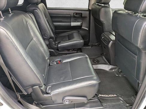 Used 2018 Toyota Sequoia TRD Sport AWD/4WD image 18