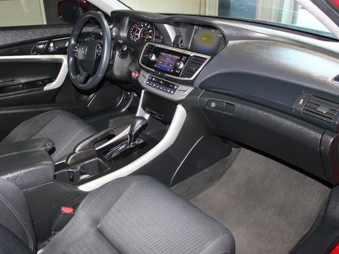 Used 2013 Honda Accord EX image 32