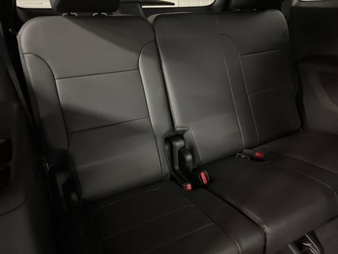 Certified 2023 Chevrolet Traverse Premier w/ Redline Edition image 12