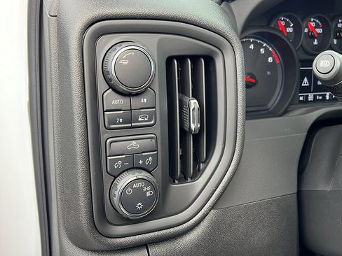 New 2025 Chevrolet Silverado 1500 Custom image 26