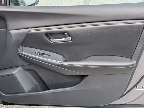 Used 2022 Nissan Sentra S FWD image 32