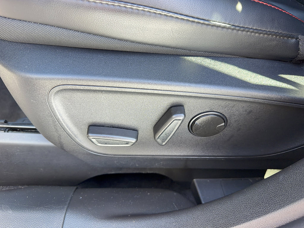 Used 2025 Ford Escape ST-Line FWD image 33