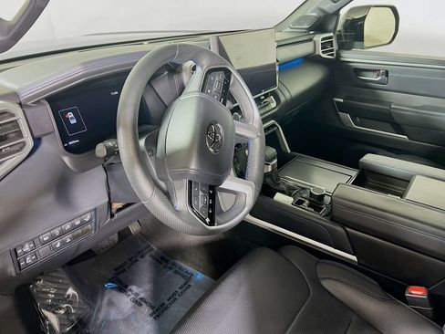 Used 2023 Toyota Tundra Platinum AWD/4WD image 9