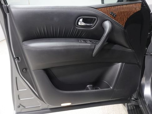 Used 2019 Nissan Armada Platinum w/ Captain's Chairs Package AWD/4WD image 13
