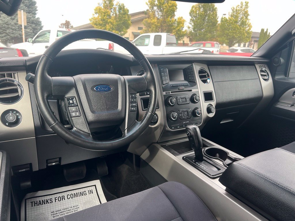 Used 2015 Ford Expedition XLT AWD/4WD image 11