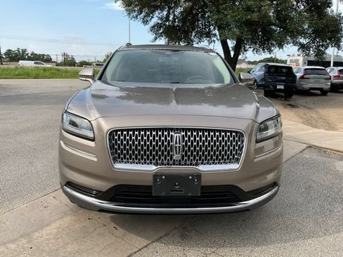 Used 2021 Lincoln Nautilus FWD w/ Equipment Group 101A image 5