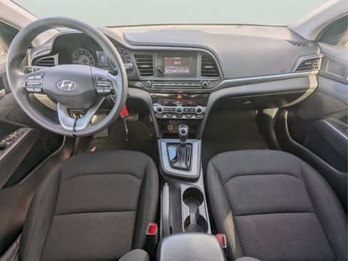 Used 2020 Hyundai Elantra SE w/ Cargo Package (C1) FWD image 11