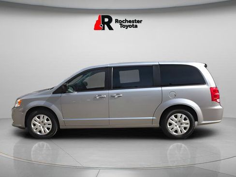 Used 2018 Dodge Grand Caravan SE image 10
