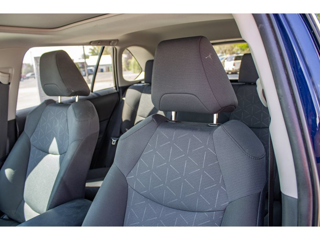 Used 2025 Toyota RAV4 XLE w/ Convenience Package AWD/4WD image 30