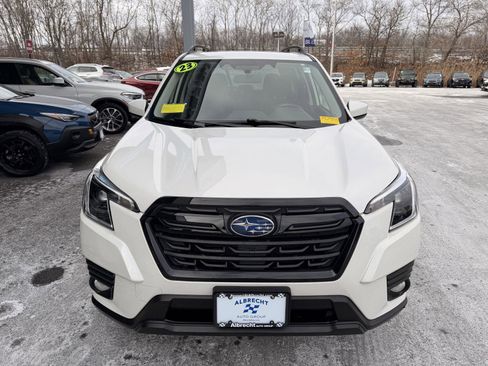 Certified 2023 Subaru Forester Premium image 8