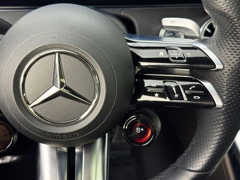 Used 2022 Mercedes-Benz AMG GT 43 image 23