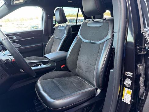 Certified 2025 Ford Explorer ST AWD/4WD image 20