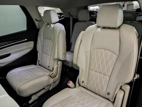 Used 2023 Buick Enclave Avenir w/ Avenir Technology Package image 15