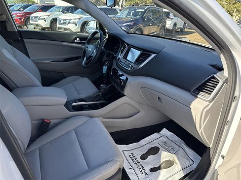Used 2018 Hyundai Tucson SEL image 19