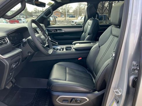 New 2026 Jeep Grand Wagoneer 4WD image 4