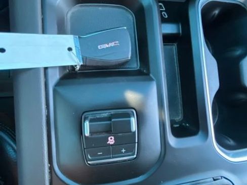 Used 2026 GMC Sierra 2500 Denali AWD/4WD image 19