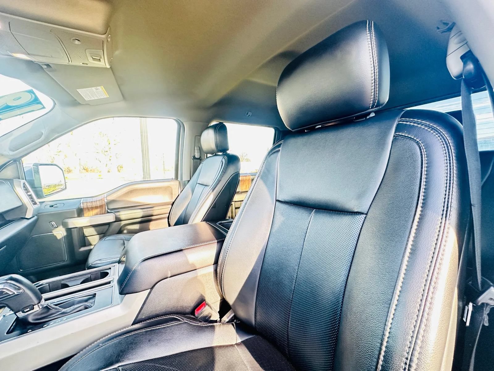 Used 2019 Ford F150 Lariat RWD image 11