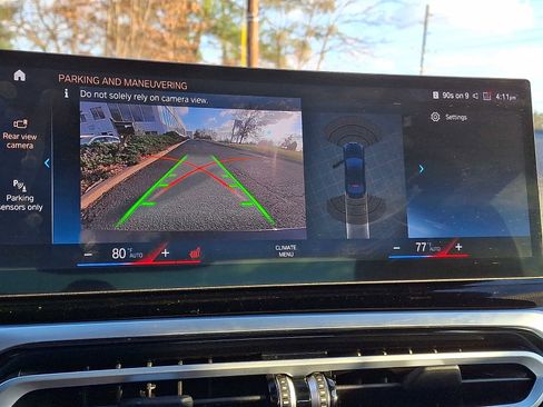 Used 2023 BMW 330i xDrive Sedan w/ Premium Package image 16