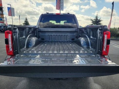 New 2026 Ford F250 Lariat w/ FX4 Off-Road Package image 10