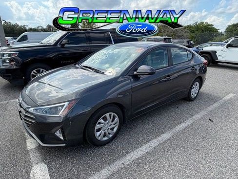 Used 2020 Hyundai Elantra SE FWD image 1