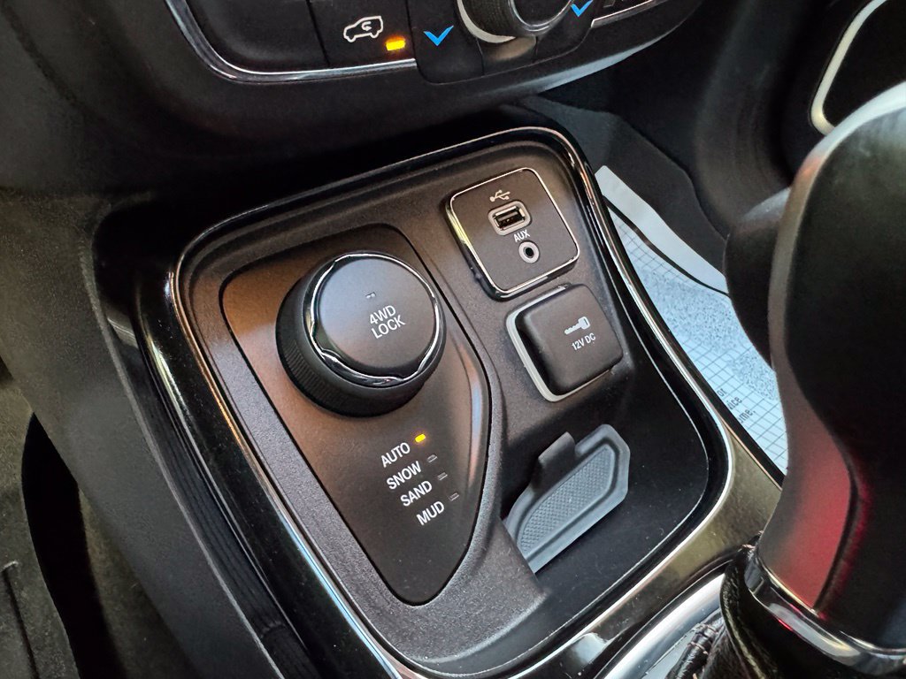 Used 2019 Jeep Compass Limited AWD/4WD image 19