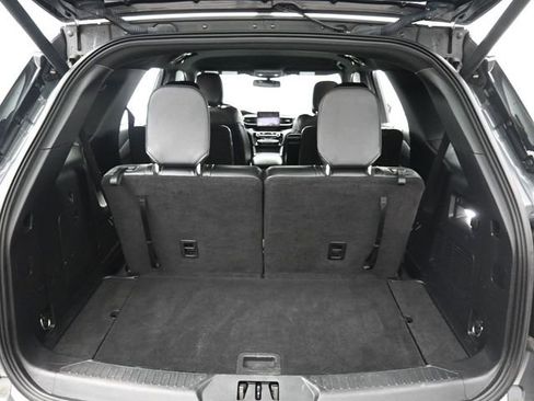 Used 2022 Ford Explorer ST image 26