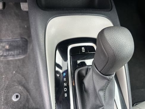 Used 2022 Toyota Corolla LE image 26