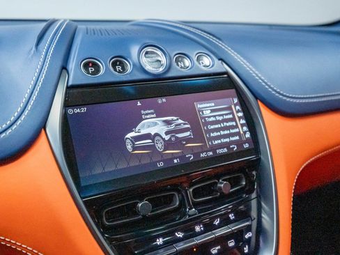 Used 2021 Aston Martin DBX AWD/4WD image 70