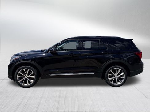 Certified 2025 Ford Explorer Platinum w/ Ultimate Package AWD/4WD image 4