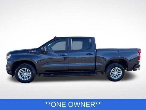 Used 2024 Chevrolet Silverado 1500 RST w/ Convenience Package II AWD/4WD image 2