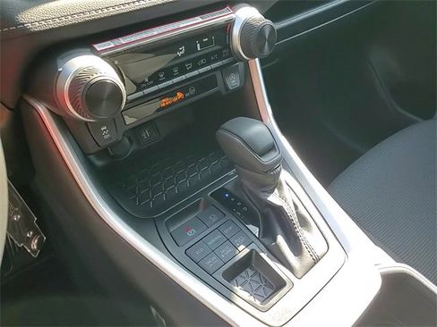 Used 2025 Toyota RAV4 LE image 17