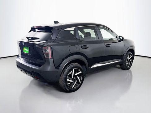 Used 2026 Nissan Kicks SV FWD image 10