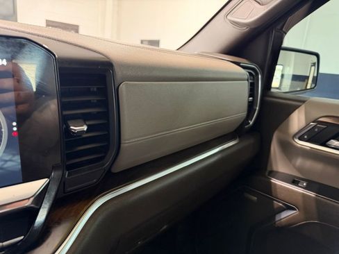 Used 2022 GMC Sierra 1500 SLT w/ SLT Premium Plus Package image 25