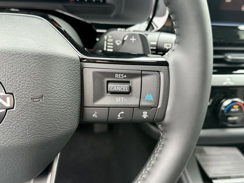 New 2026 Nissan Pathfinder SL AWD/4WD image 29