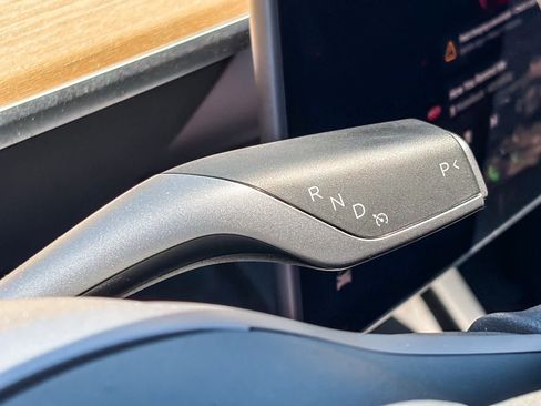 Used 2022 Tesla Model Y Performance AWD/4WD image 18