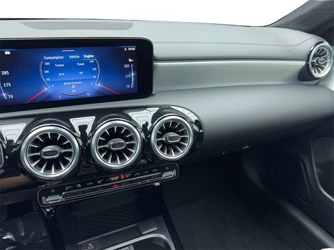 Used 2025 Mercedes-Benz CLA 250 image 23